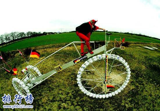 世界上最大的自行车：宽12米高5米的自行车你一定没见过！